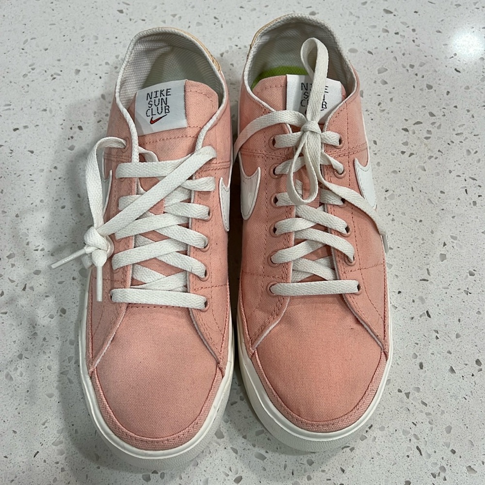 Never worn Arctic Orange Sail canvas Nike Court Legacy